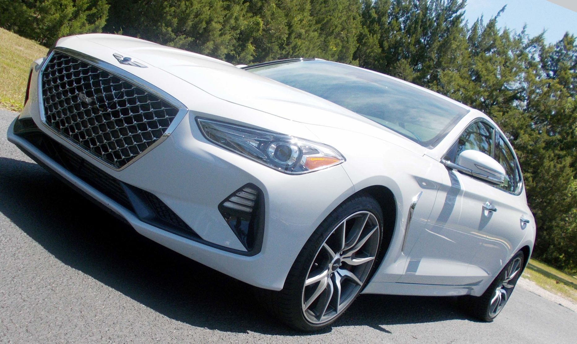 2020 Genesis G70 exterior front driver side view.jpg